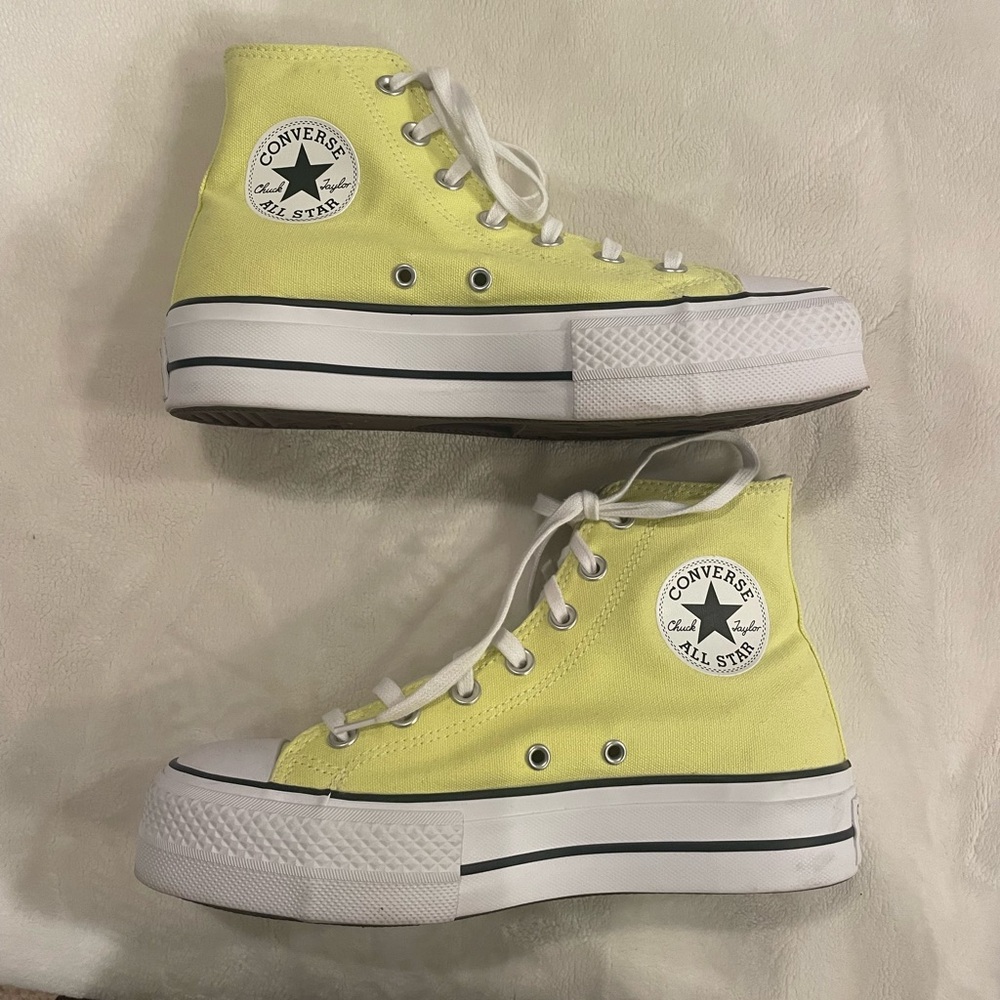 Yellow Platform Converse